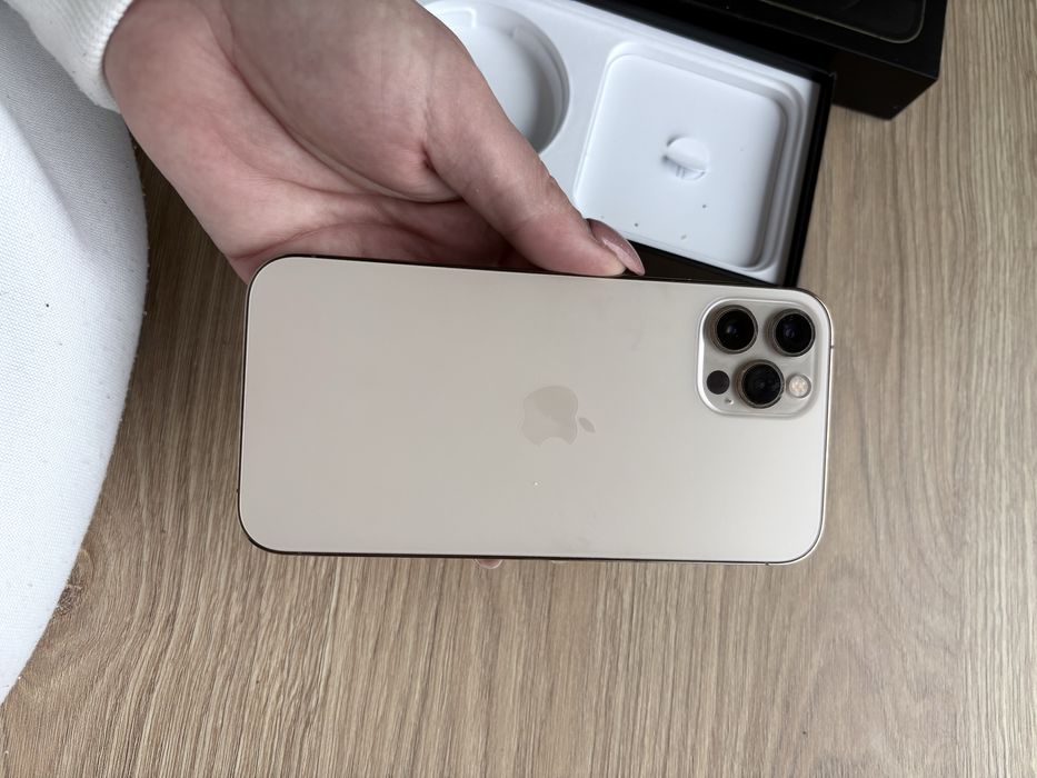 Piekny Iphone 12 pro