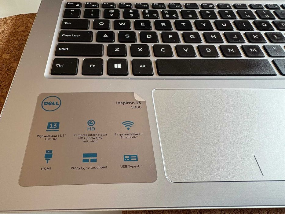 Dell Inspiron 5370 i5-8250U/8GB/256/Win11 R530 FHD