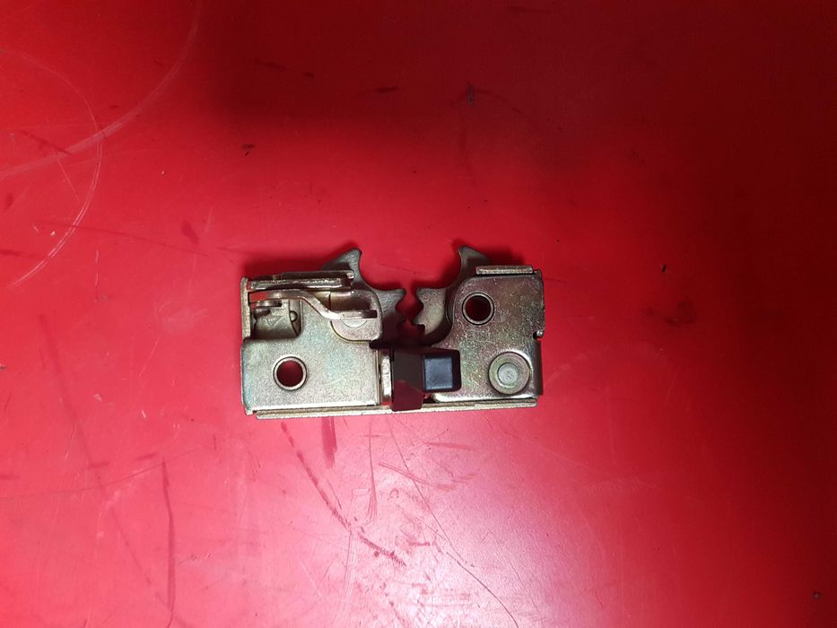 Zamek drzwi New Holland Case CNH 820324.06