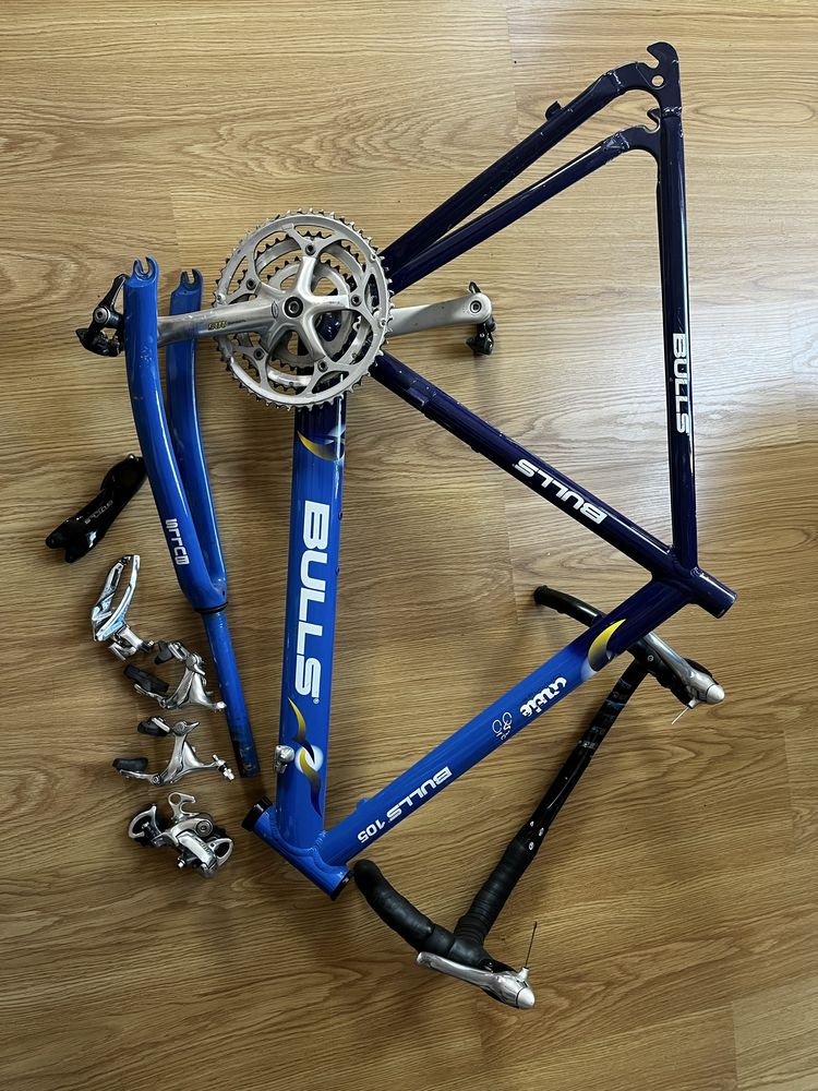 Części rowerowe BULLS/ Grupa osprzetu shimano 105