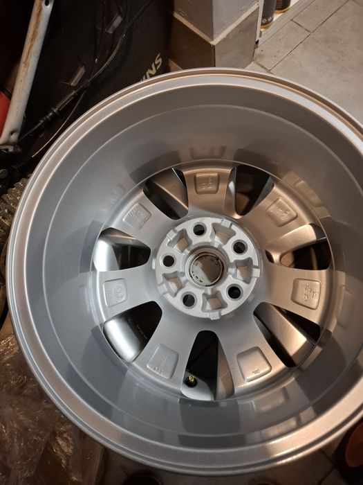 Felgi Aluminiowe Opel Insignia 5x120 17x7 Jak nowe