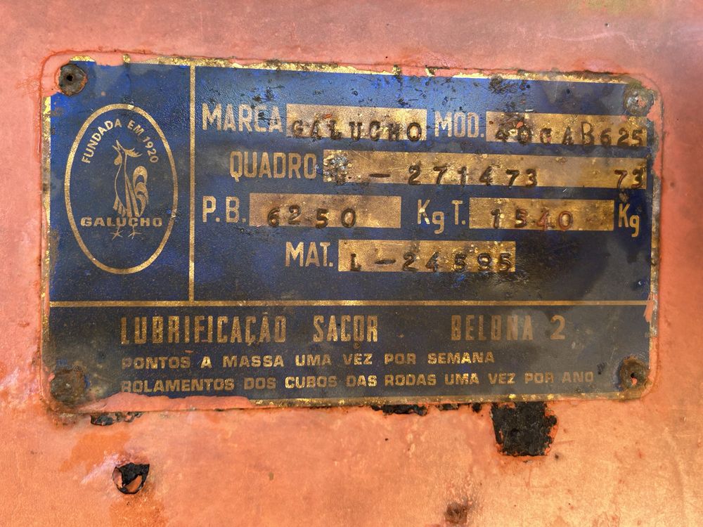 Reboque Galucho de taipais duplos