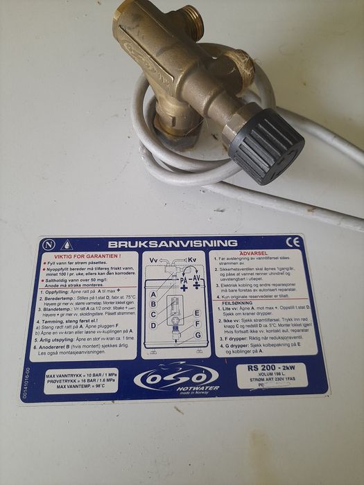 Bojler elektryczny nierdzewny 200L