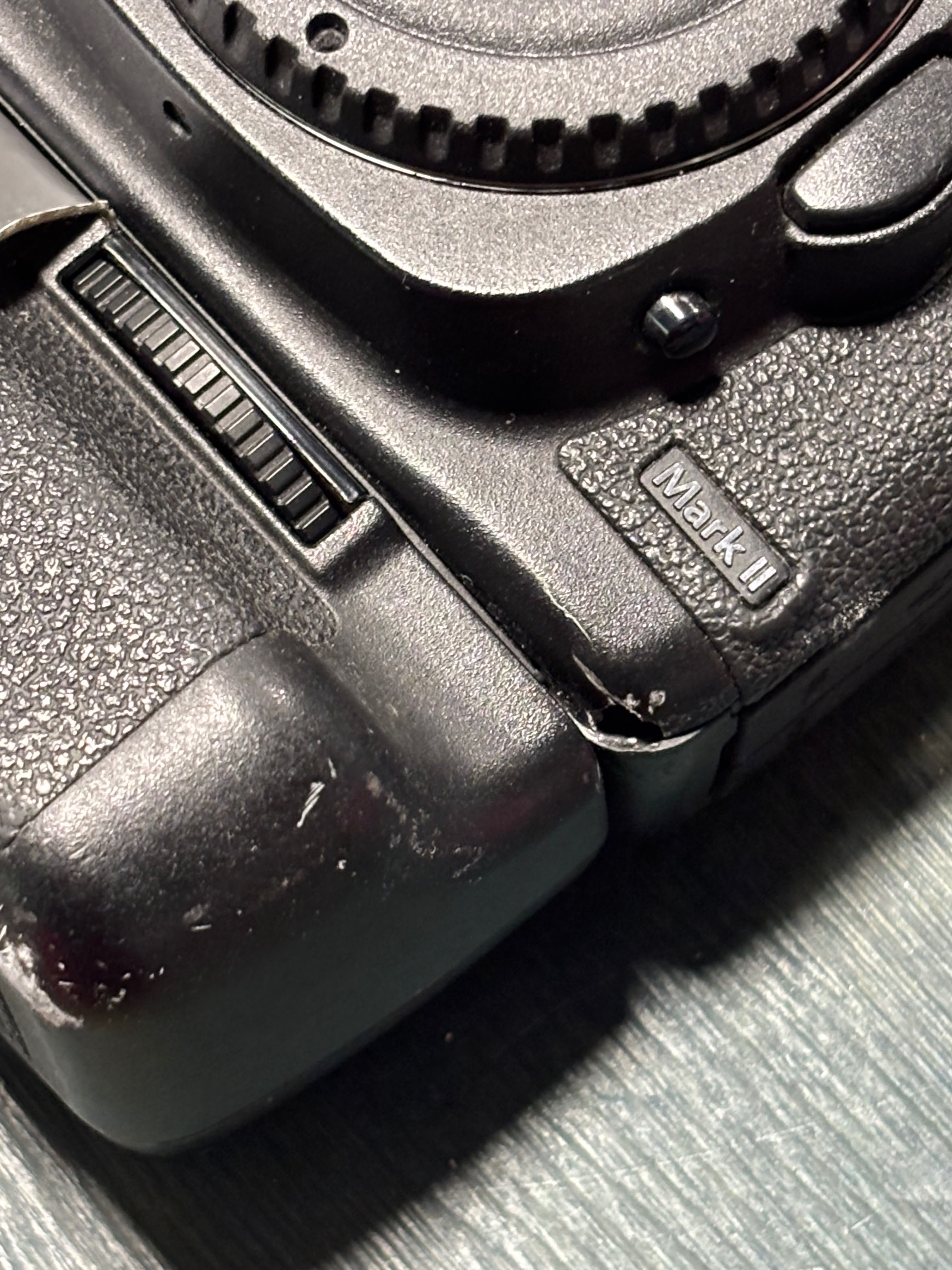 CAnon EOS 5d mk II + grip. Uszkodzony