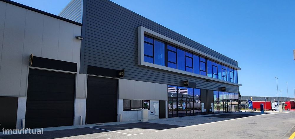 Alverca SALINAS PARK (MERCADONA) ARMAZs 300m2, 2 pisos, Fachadas Envid