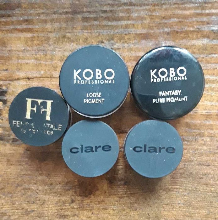 Sypkie pigmenty Kobo, Femme Fatale, Clare Blanc używane