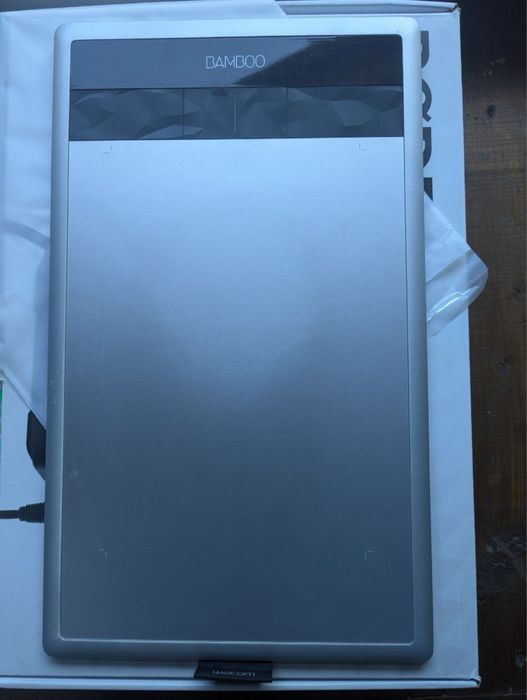 Графічний планшет Wacom Bamboo CTH-670