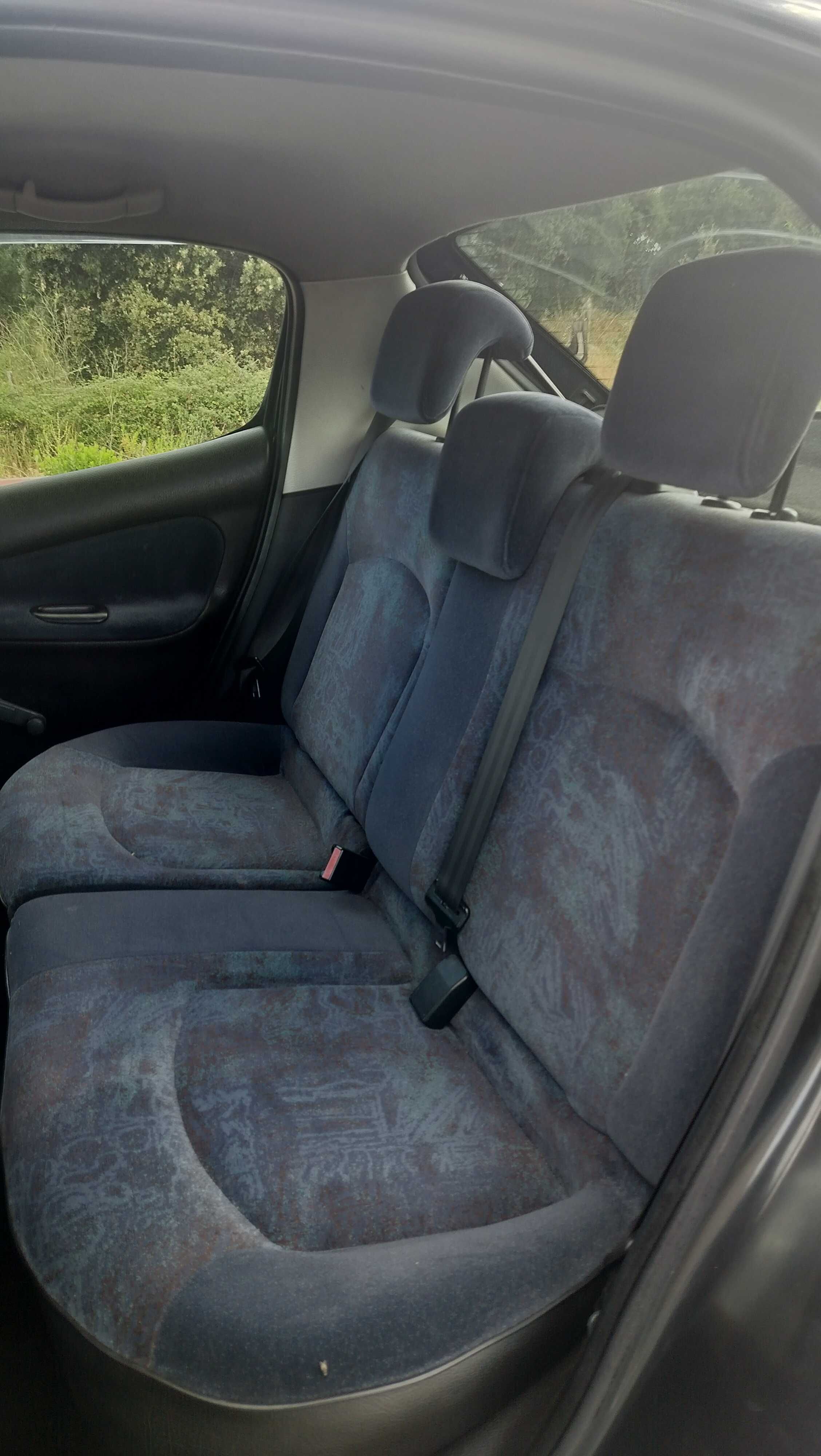 Peugeot 206 Preto