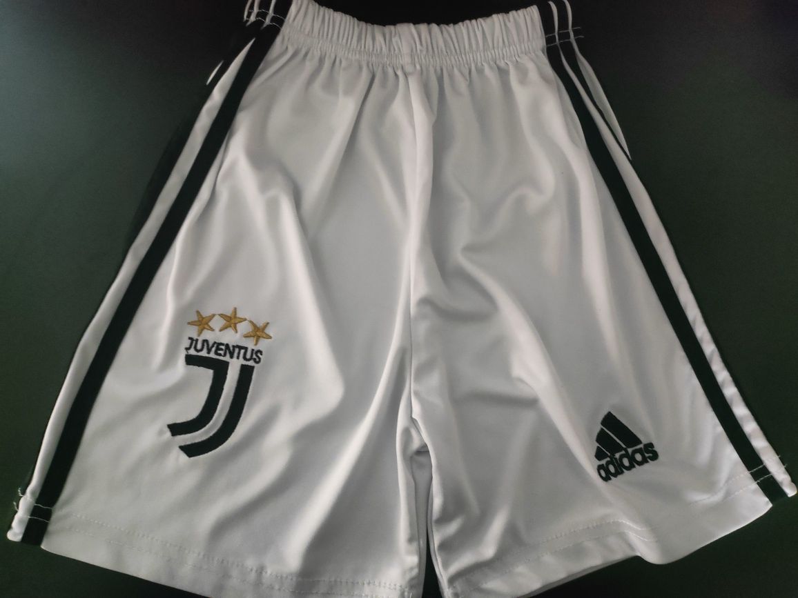 Spodenki Adidas JUVENTUS stan idealny