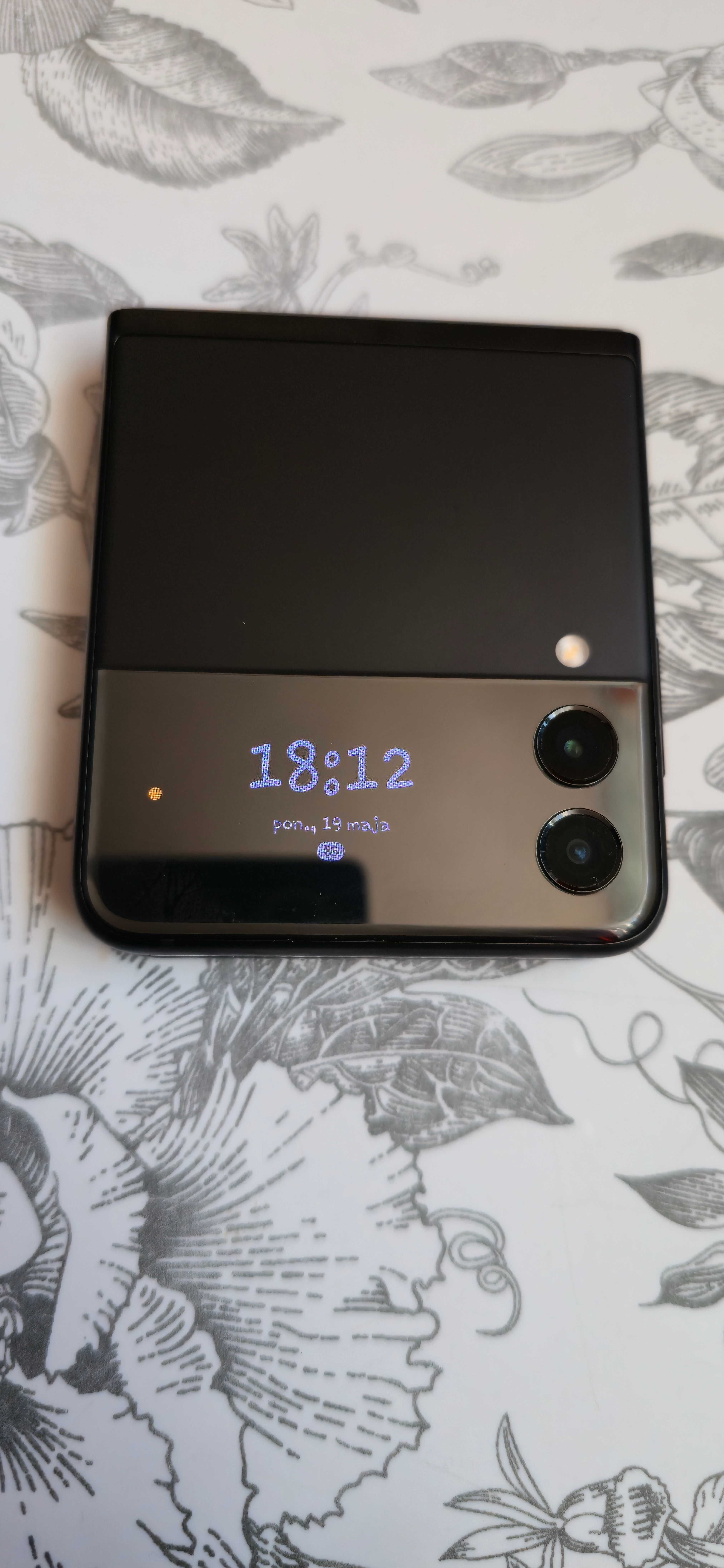 Sprzedam Samsung Galaxy Z Flip 3 5G