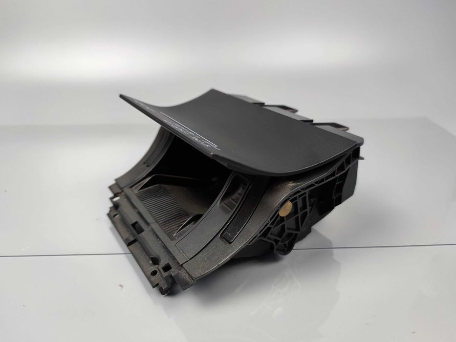 Бардачок пепельница Skoda Octavia A5 (2004-2009) 1Z1863077A 1Z1857962B