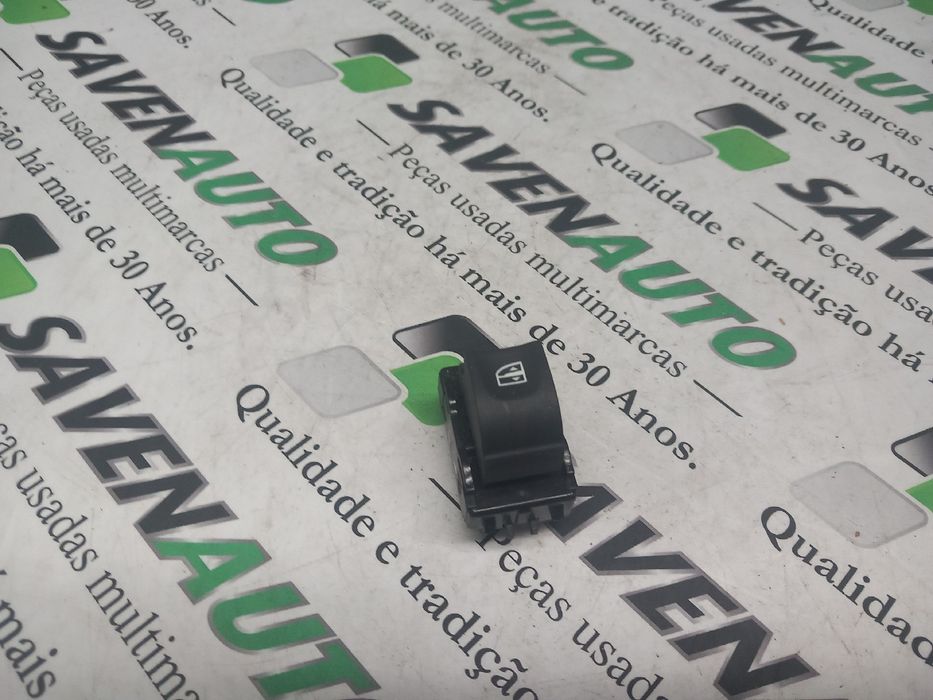 Comando / botão / interruptor vidros trás esquerdo RENAULT Laguna III