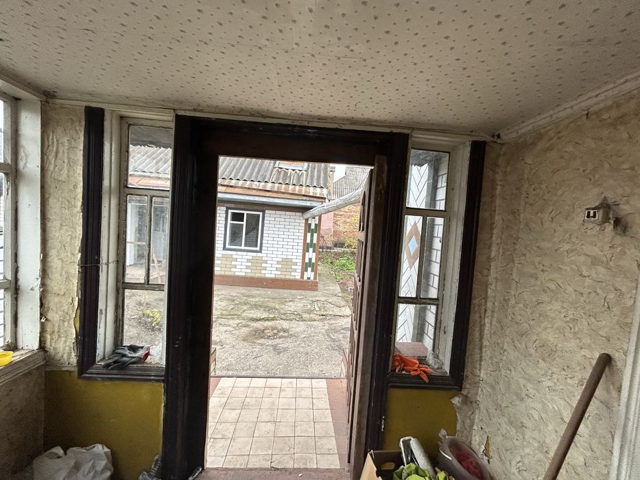 Продається будинок Городище(центр),вулиця паралельна  центральній