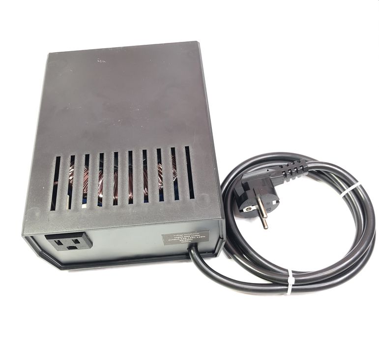 Перетворювач з 220v/110v та 110v/220v потужність 1000W Преобразователь