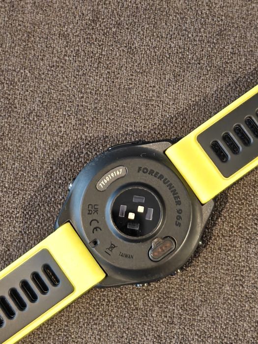 Relógio Garmin Forerunner 965