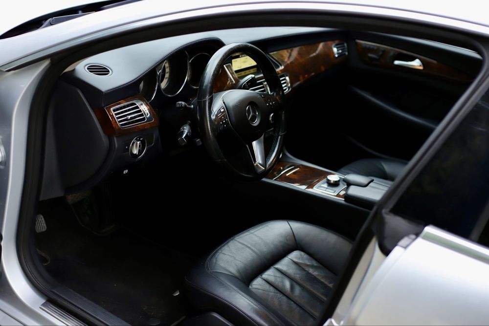 Mercedes CLS 350 3.0 D w218 c218 bardzo dobry stan E