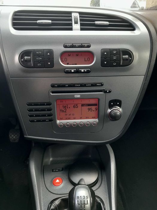 Seat Leon 2007r 16 MPI 102KM Klimatronic Grzane fot 177000km z Niemiec