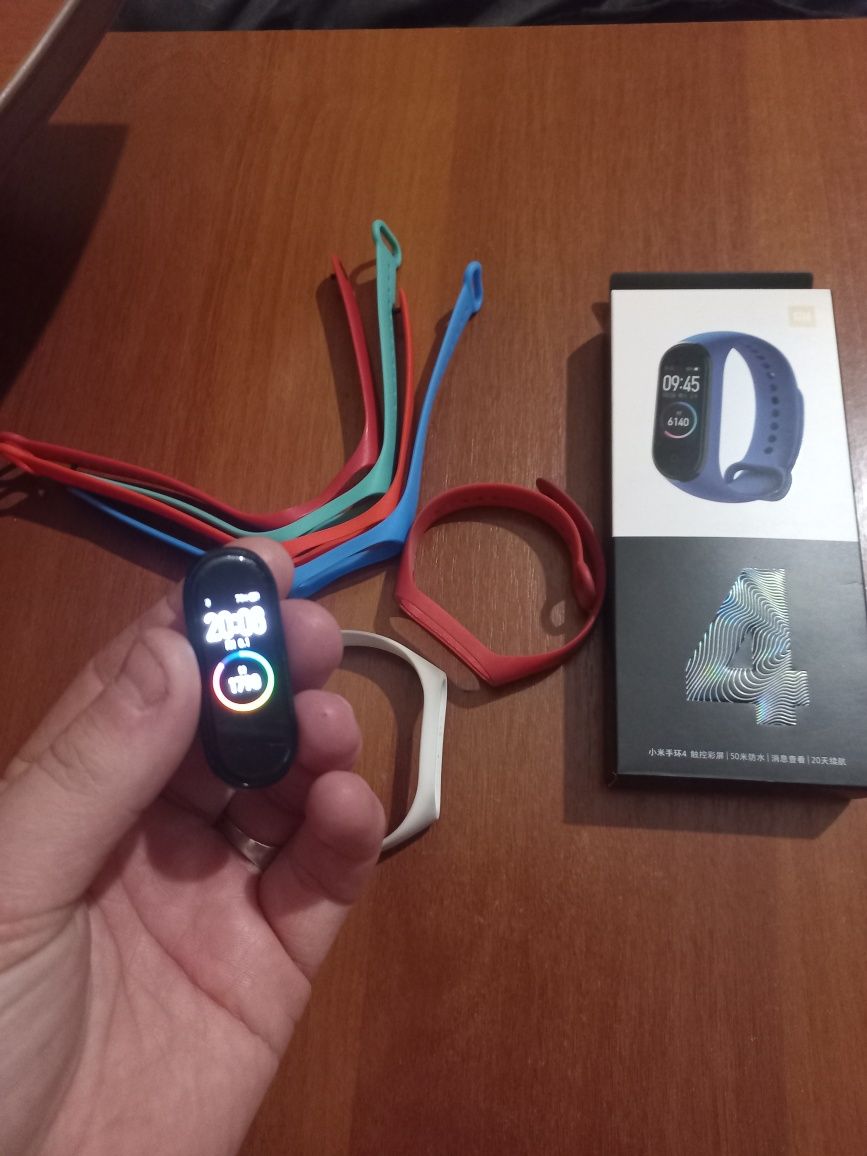 Смарт часи Mi band 4