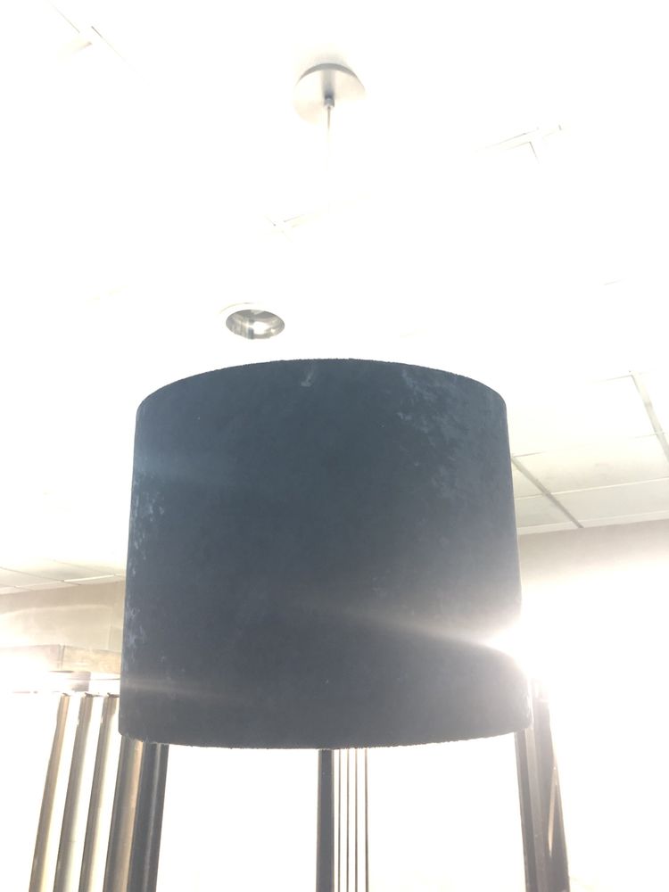 Candeeiro de teto em veludo preto