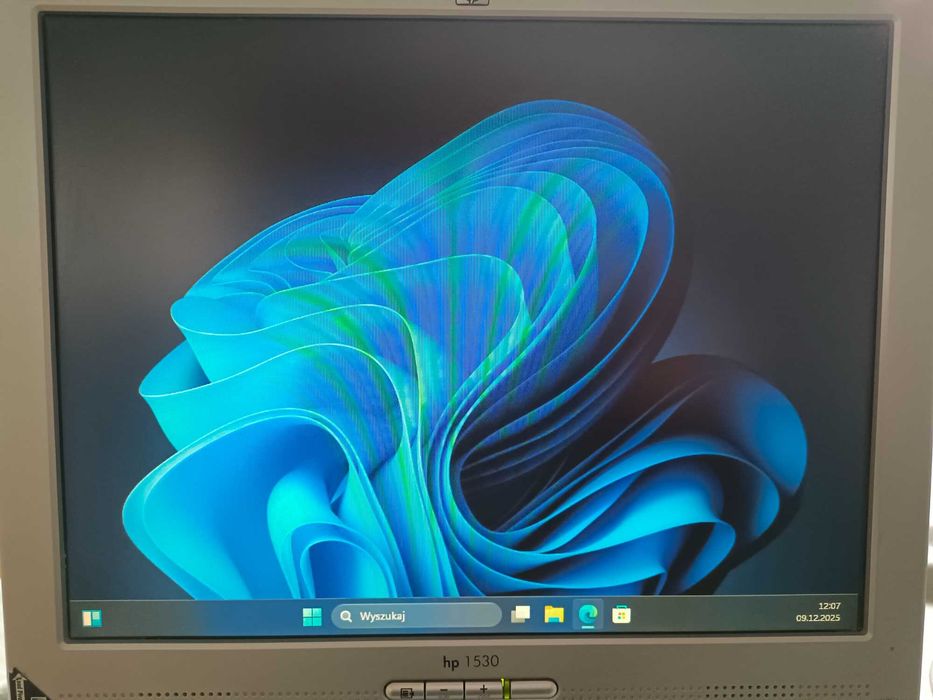 Monitor HP 1530 15 cali