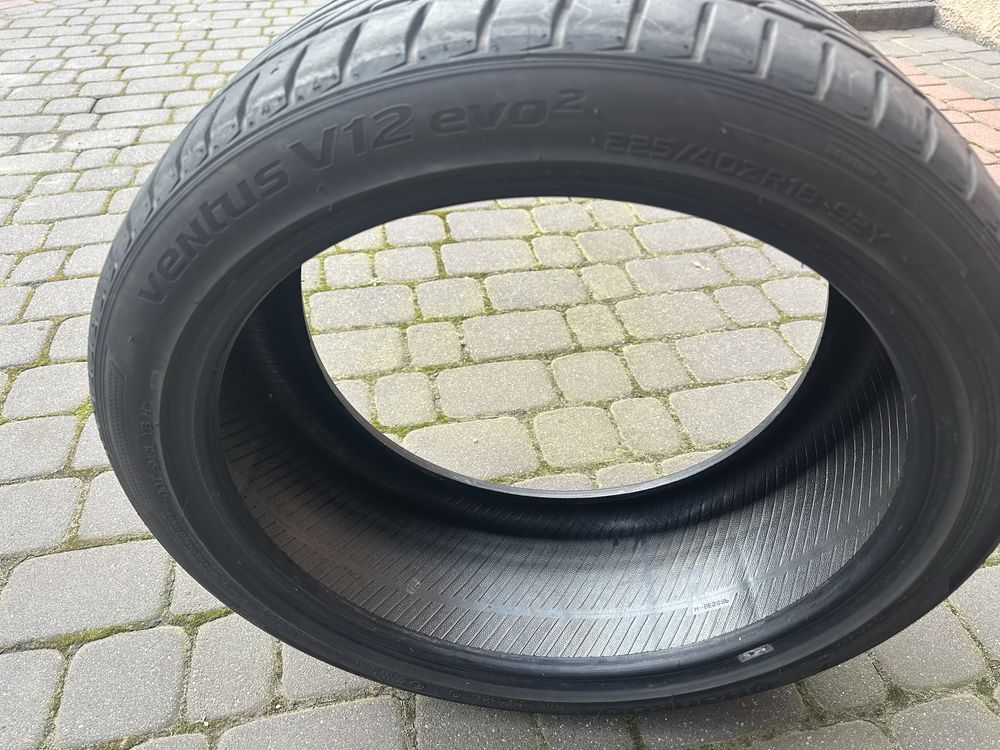 Opona Hankook Ventus B12 evo2 225/40R18