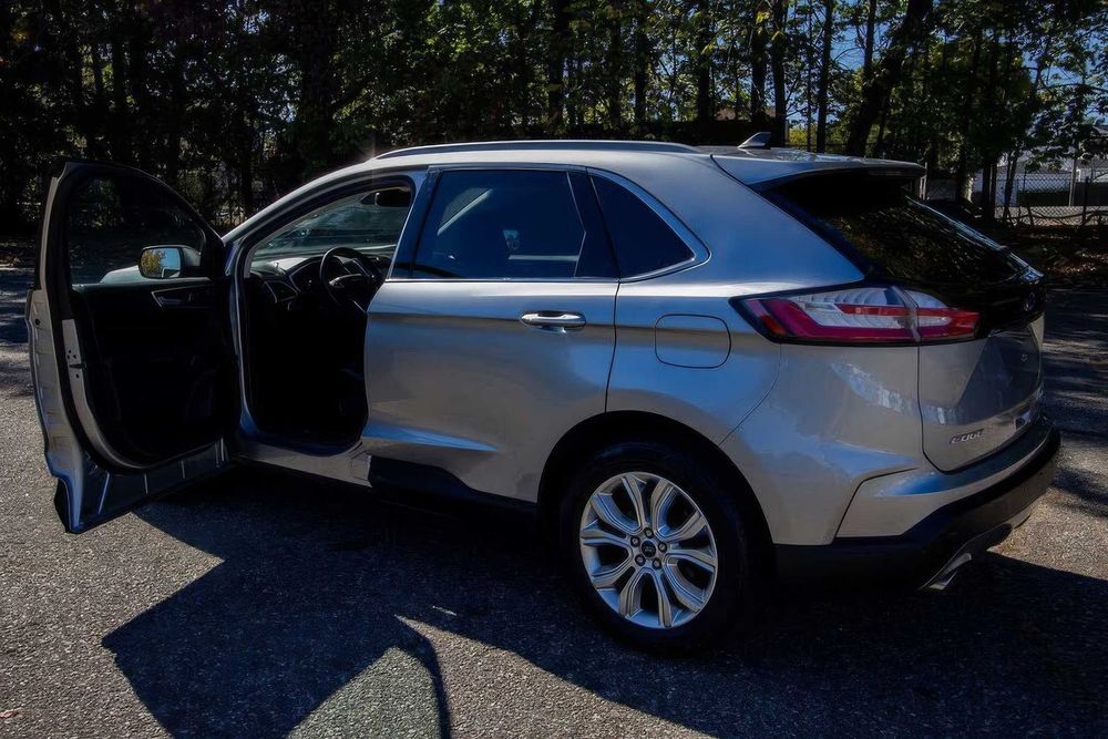 Ford Edge Titanium      2020