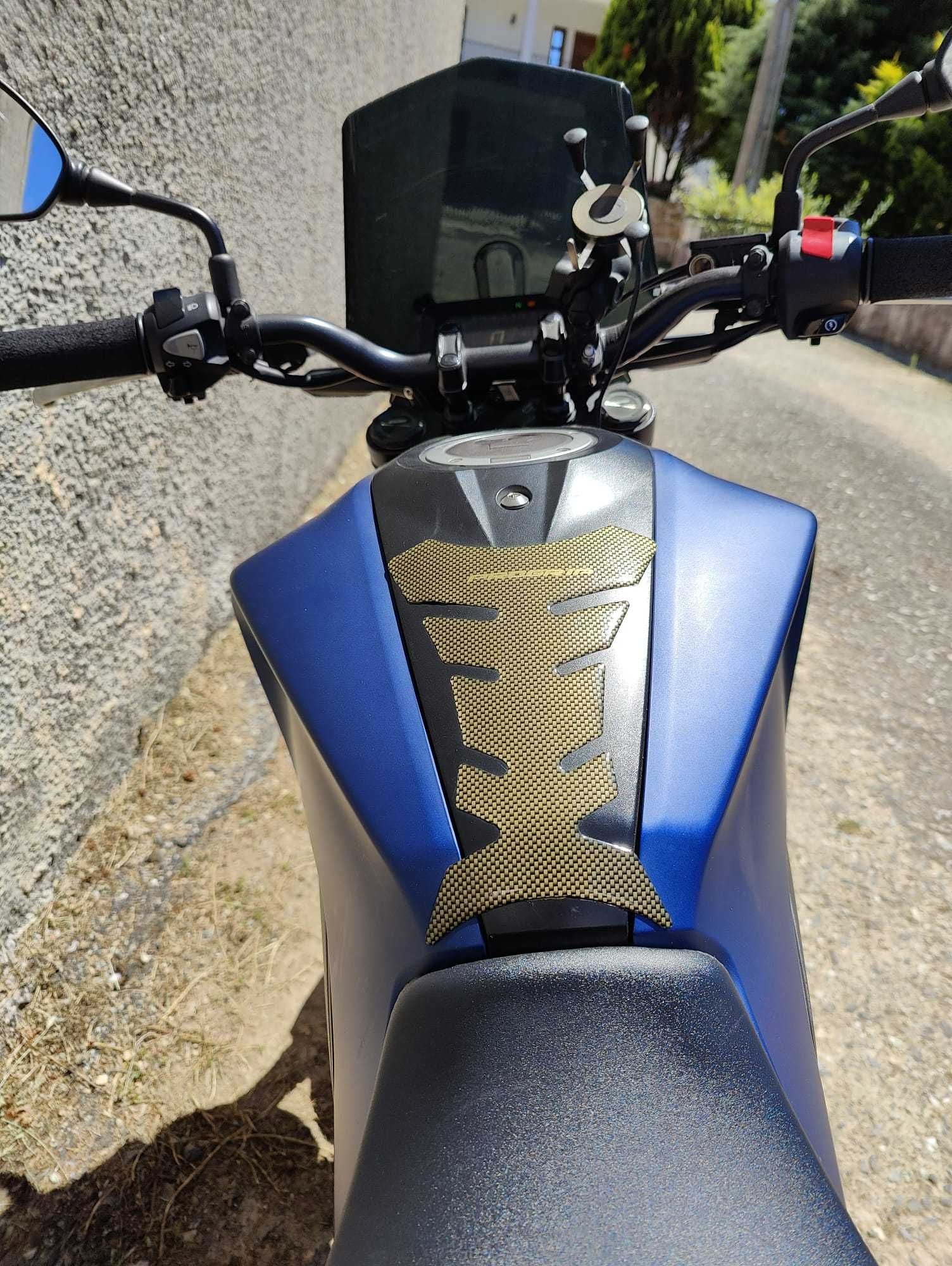 Honda CB300R (2019) EXTRAS
