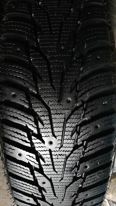 Зимові шини Nexen WinSpike 175/70 R14 (Корея)