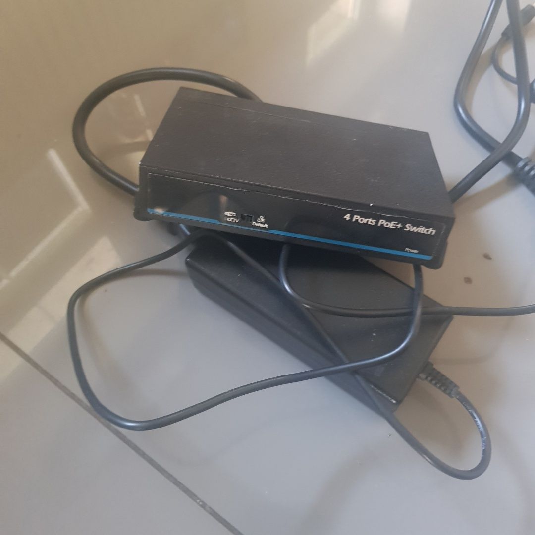 Rejestrator Dahua + switch PoE