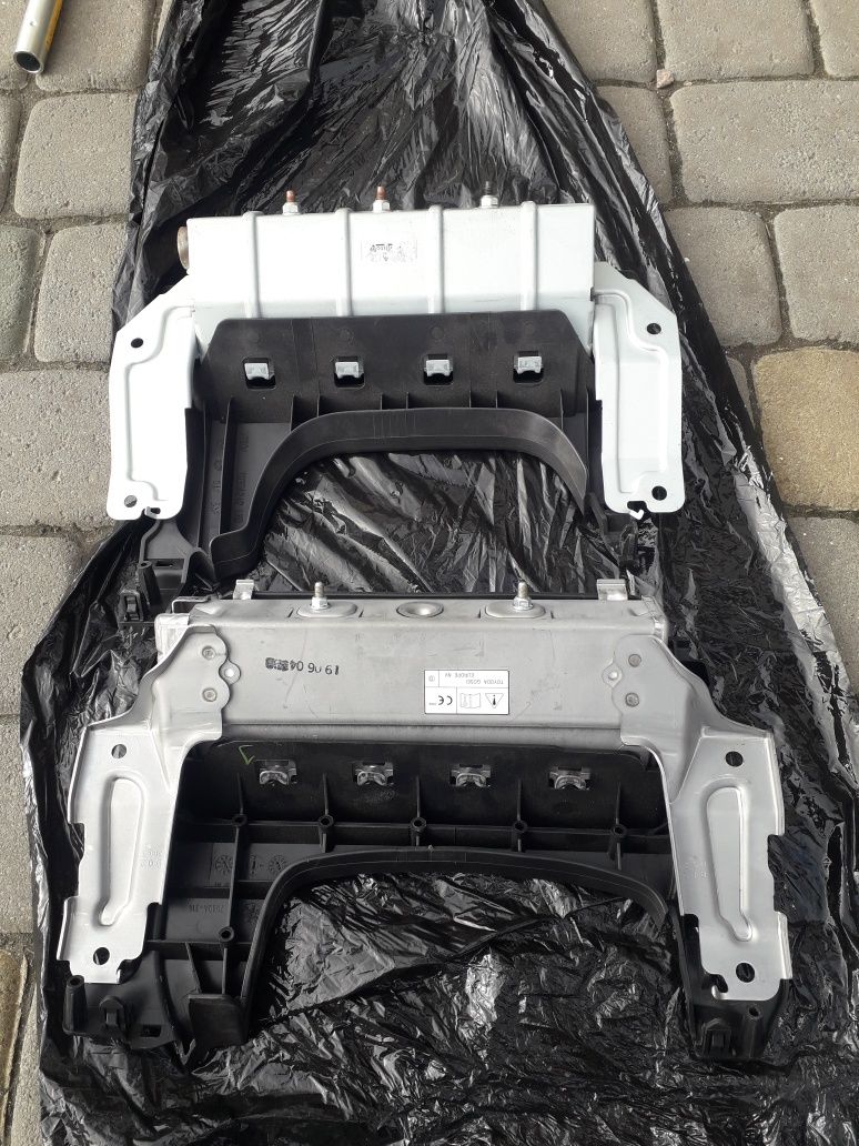 Подушка  безопасности безпеки в колени ноги airbag Outlander 3 АСХ ASX
