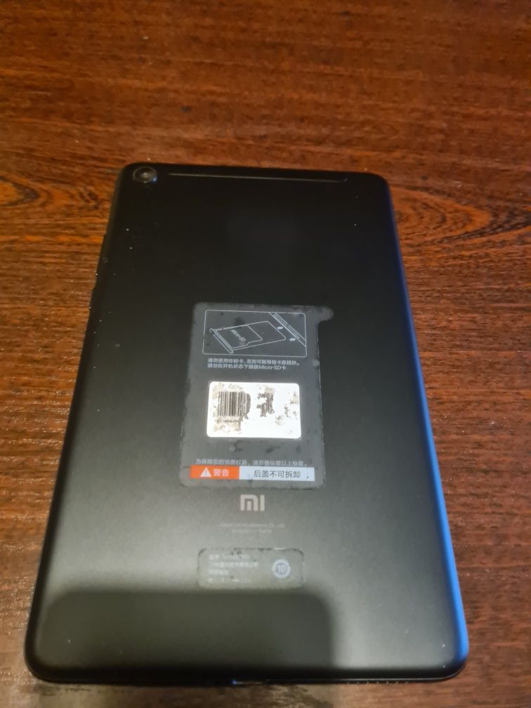 Tablet 8 cali Xiaomi Mi Pad 4 4/64GB stan bdb