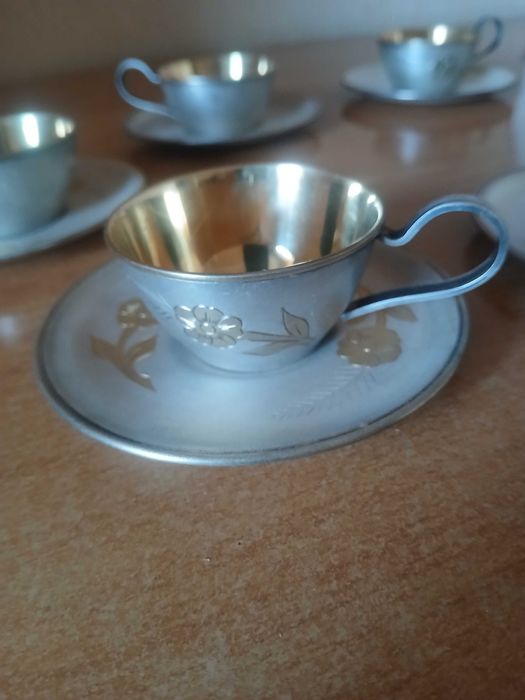 Продам вишуканий кавовий сервіз