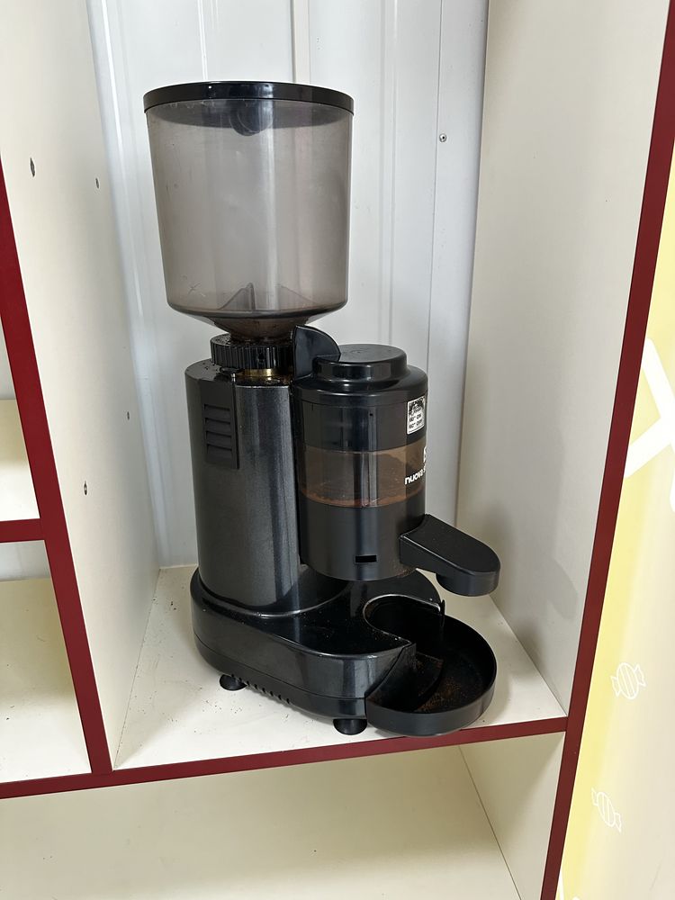 Кофемолка кавомолка nuova simonelli rr45