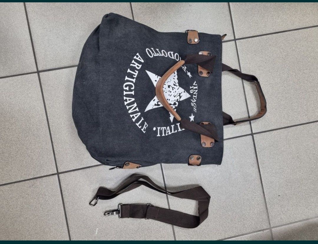 Torebka damska z gwiazdą shopper czarna