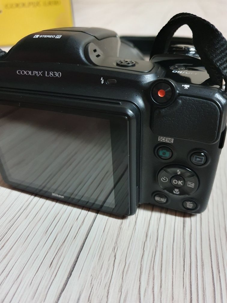 Nikon Coolpix L830