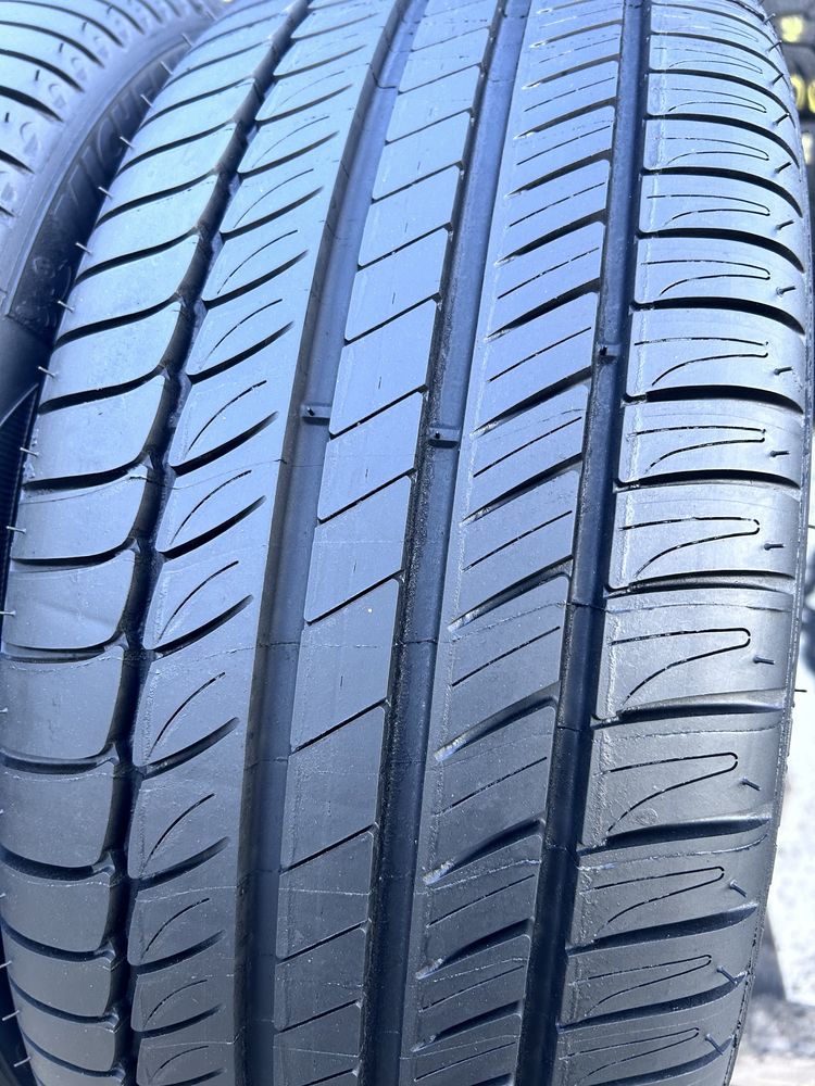 Шини нові Michelin 215/45r17  літо комплект