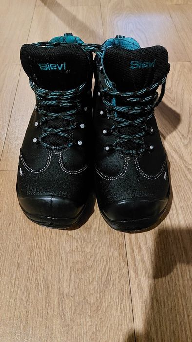 Cупер надійний черевик