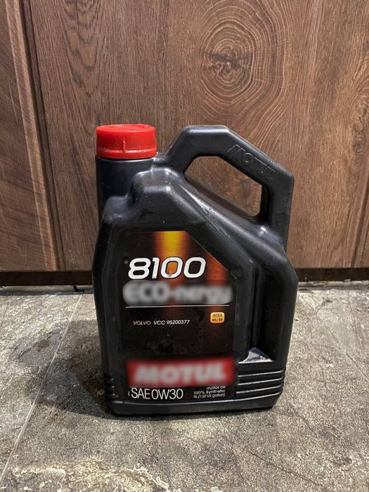 Моторна олива 8100 Eco-nergy 0W-30 5 літрів