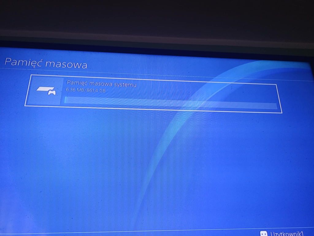 Ps4 slim + pad i stacja dokująca