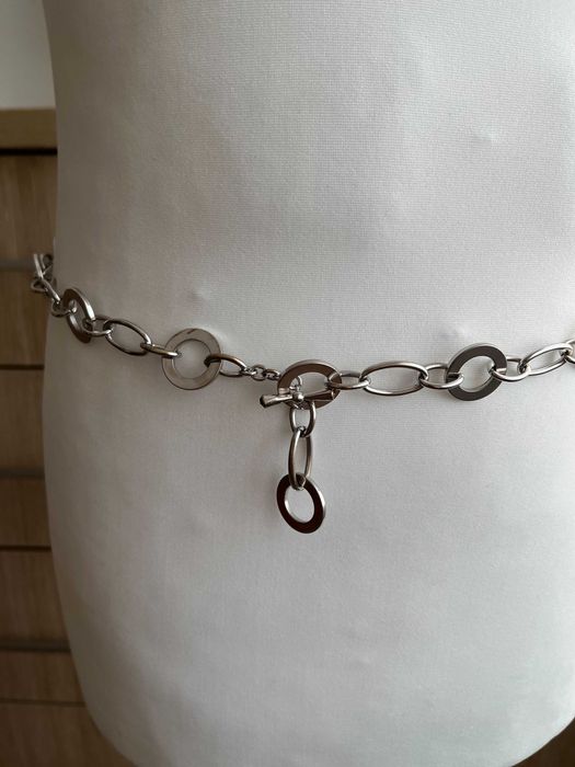 Metalowy srebrny chromowany pasek od 60 do 90 cm w pasie