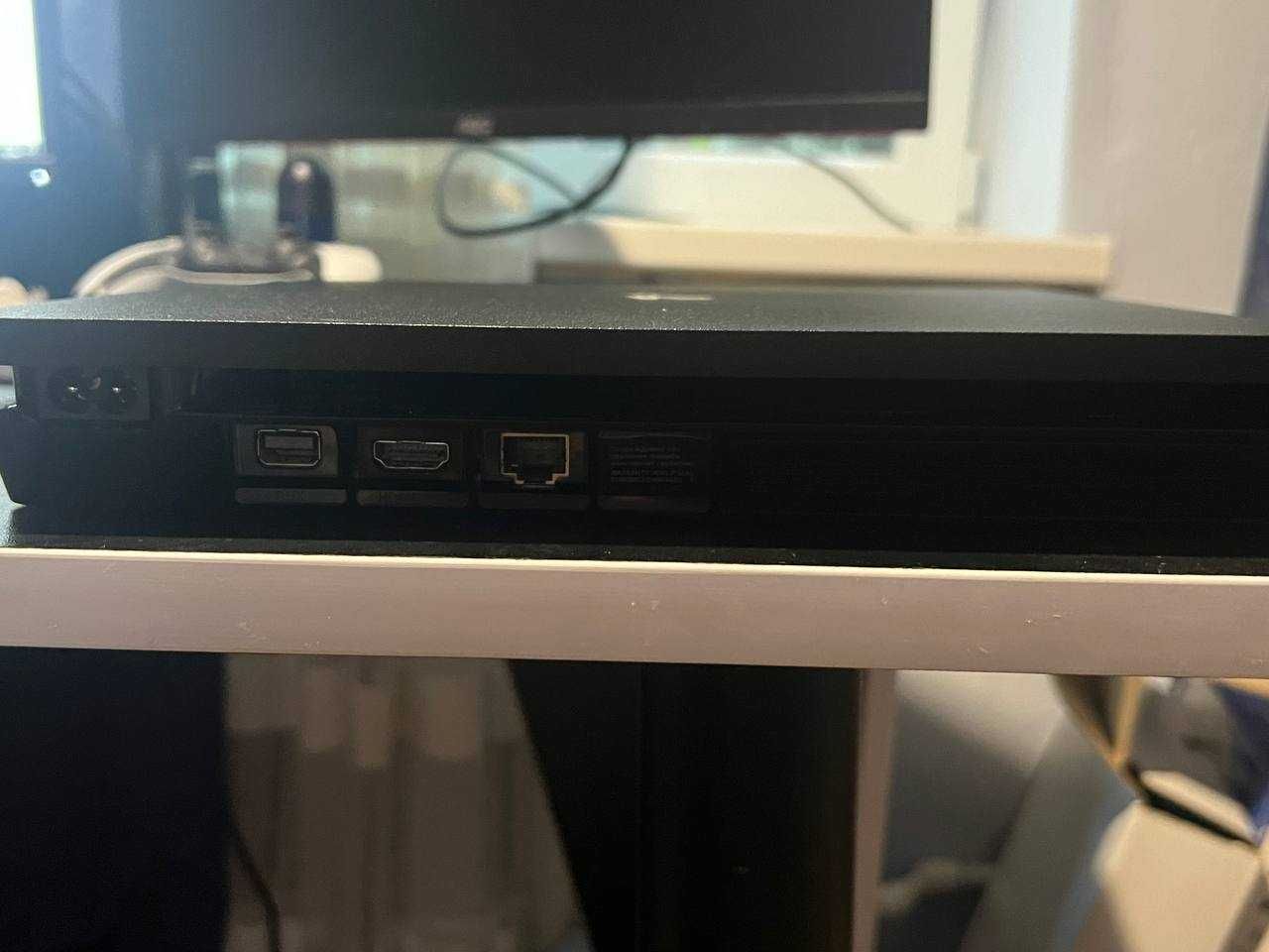 PlayStation 4 Slim 1TB Black (CUH-2208B) + ДВА ГЕЙМПАДА PS4