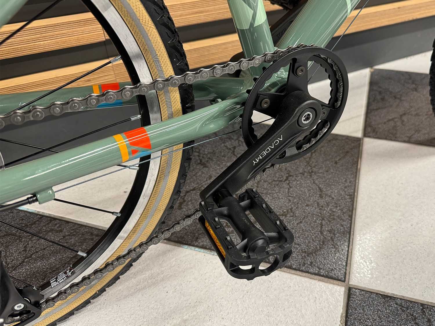 Rower dziecięcy ACADEMY 4 Olive 20" KRAKÓW w ofercie kubikes puky