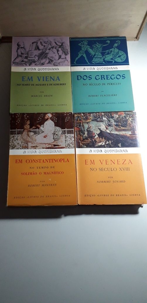 A Vida Quotidiana (Livros do Brasil) 7 Volumes Diferentes