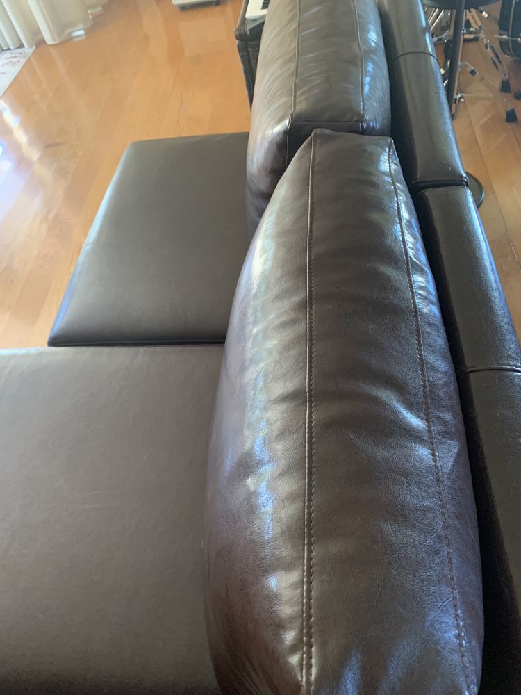 Sofa em pele novo