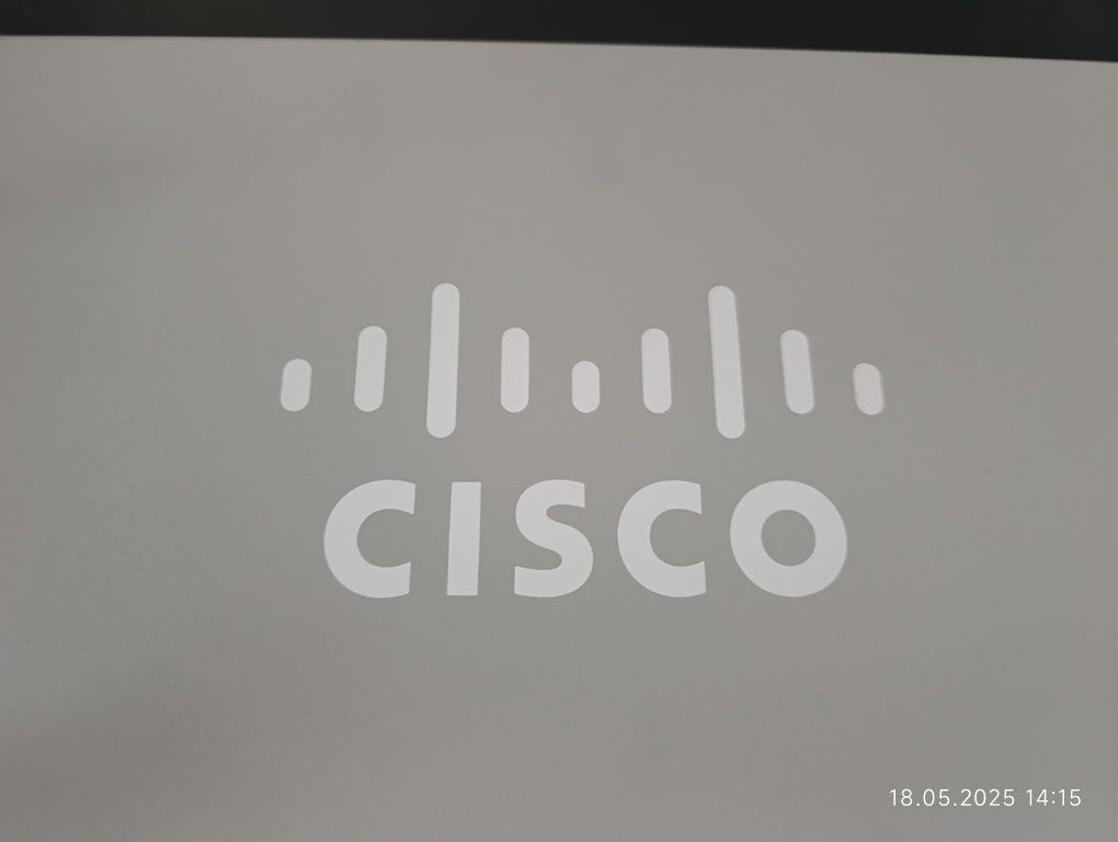 Комутатор Cisco SF200-24 (SF200-24F)