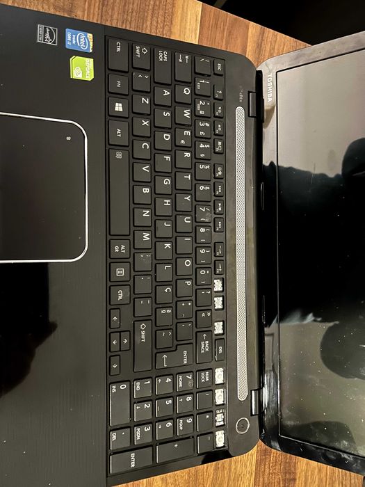 Toshiba Satellite L50-A - incomplete keyboard64171734749953120