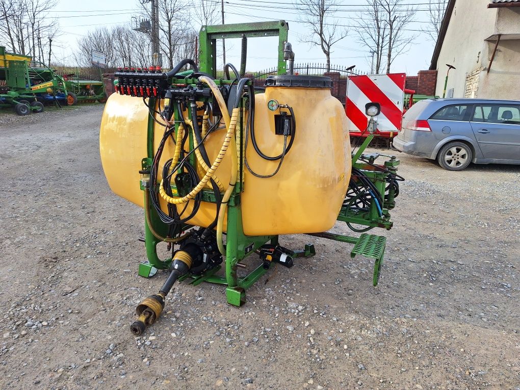 Opryskiwacz Amazone  900l hydraulika sterownik Rau Hardi