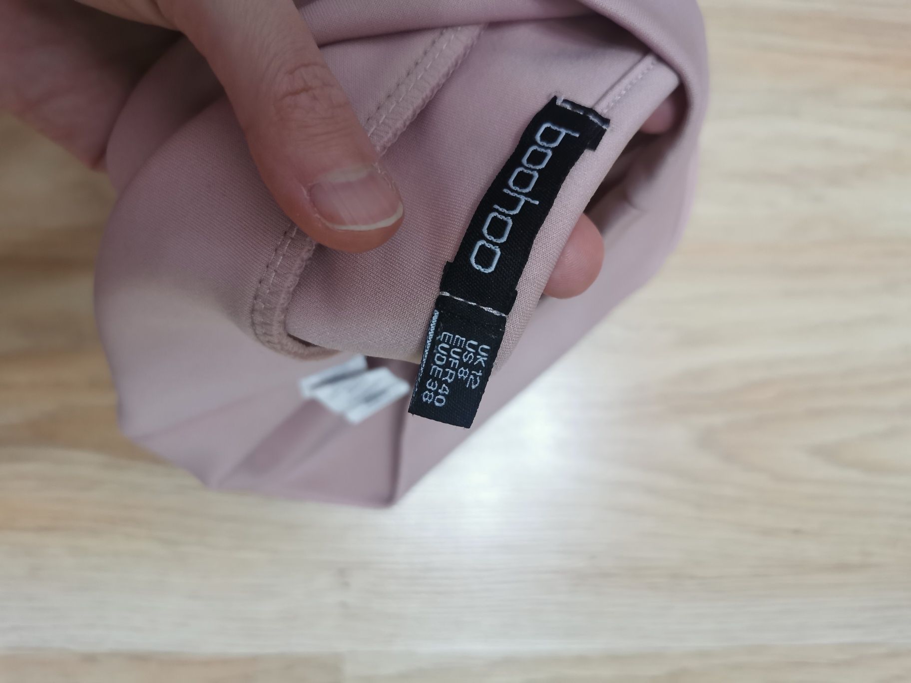 Crop Top Boohoo rozmiar s pudrowy róż