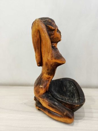 Статуетка- попельничка деревяна, антикваріат