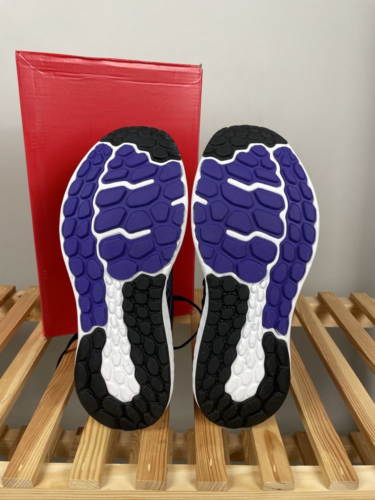 Кросівки бігові new balance fresh foam vongo
